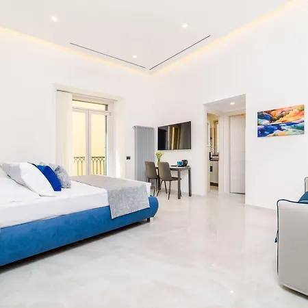 Cloister 게스트하우스 4*