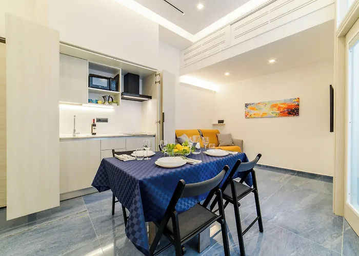 Πανσιόν Cloister 4*